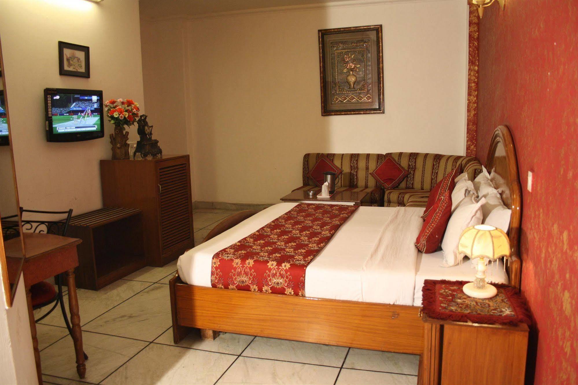 Hotel Rahul Palace New Delhi Værelse billede